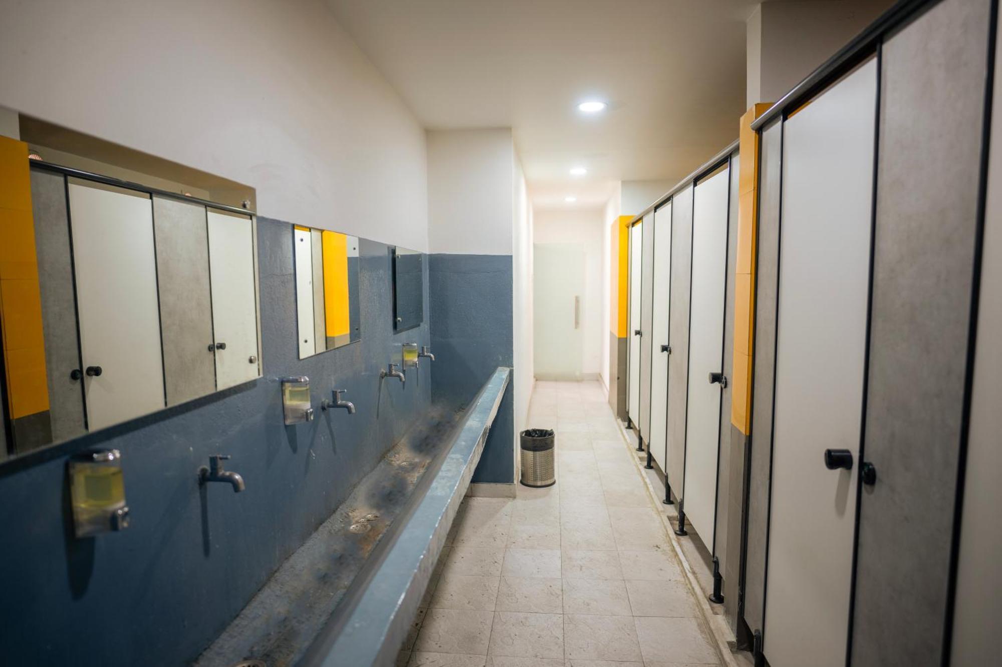 Travelers Hostel Guwahati Luaran gambar